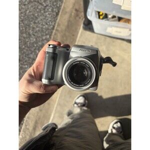 TESTED Fujifilm FinePix S3100 4.0MP Digital Camera Silver 2004